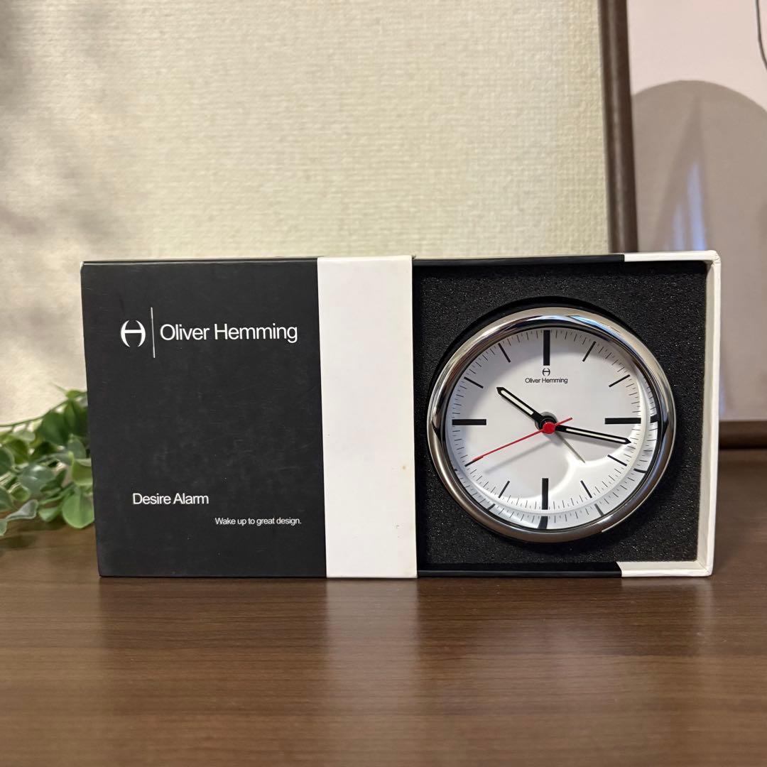 Oliver Hemming アナログ置時計