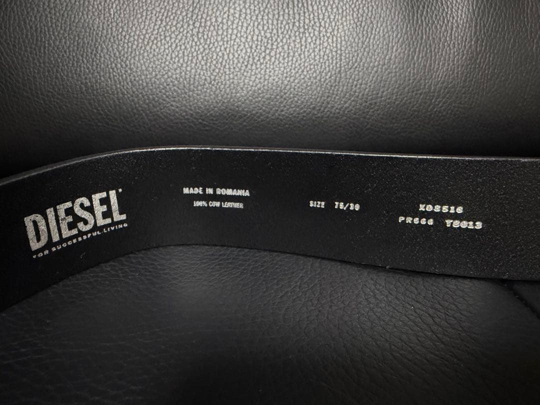 DIESEL ブラックレザー ベルト オーバルバックル　75/30