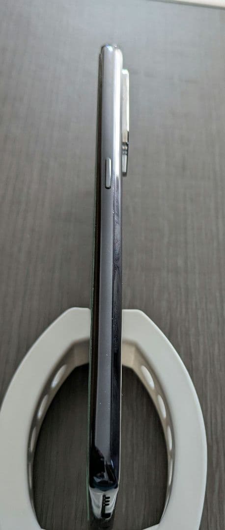 OPPO Reno5 A　本体