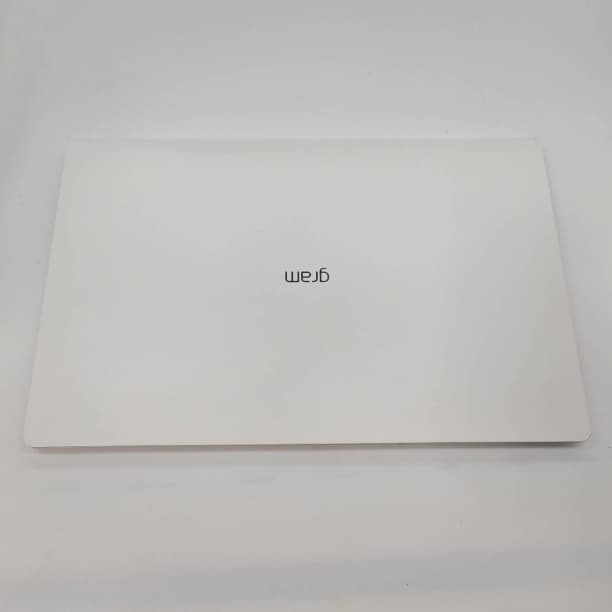 軽量 LG gram 20GB フルHD 15 LG i5-8 SSD512GB