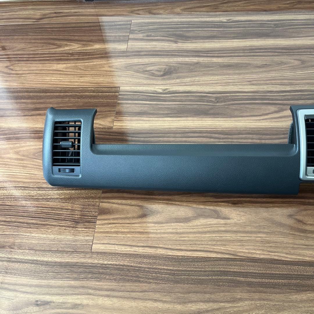 ハイエース8型アースカラーパッケージ　スーパーGLナロー純正インパネ　新車取外し