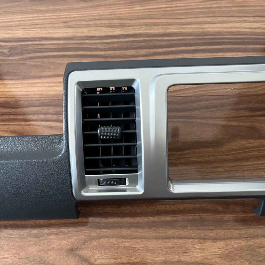 ハイエース8型アースカラーパッケージ　スーパーGLナロー純正インパネ　新車取外し