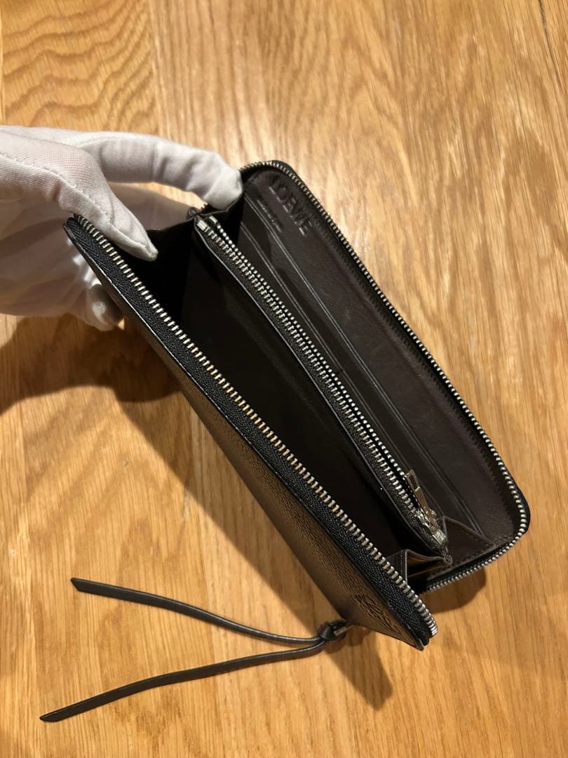 ロエベ　メンズ　長財布　ジッパー　ウォレット　黒　本革　ブラック　レディース