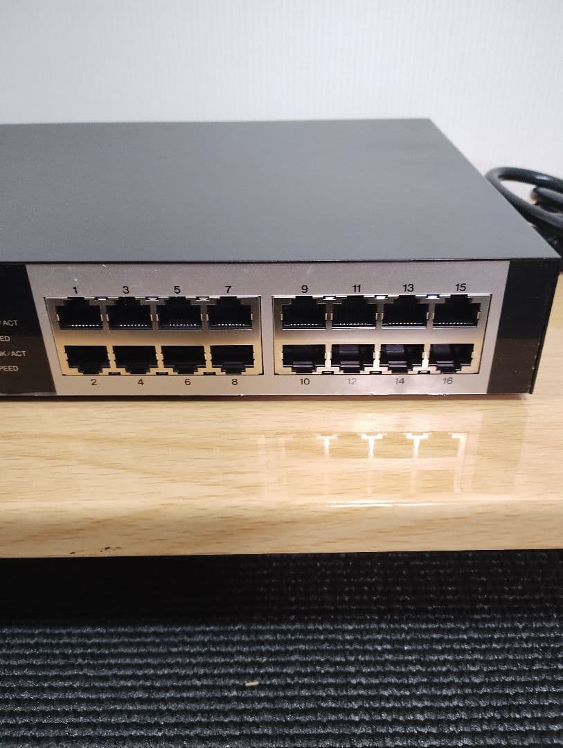 YAMAHA SWX2210-16Gスイッチングハブ　（1