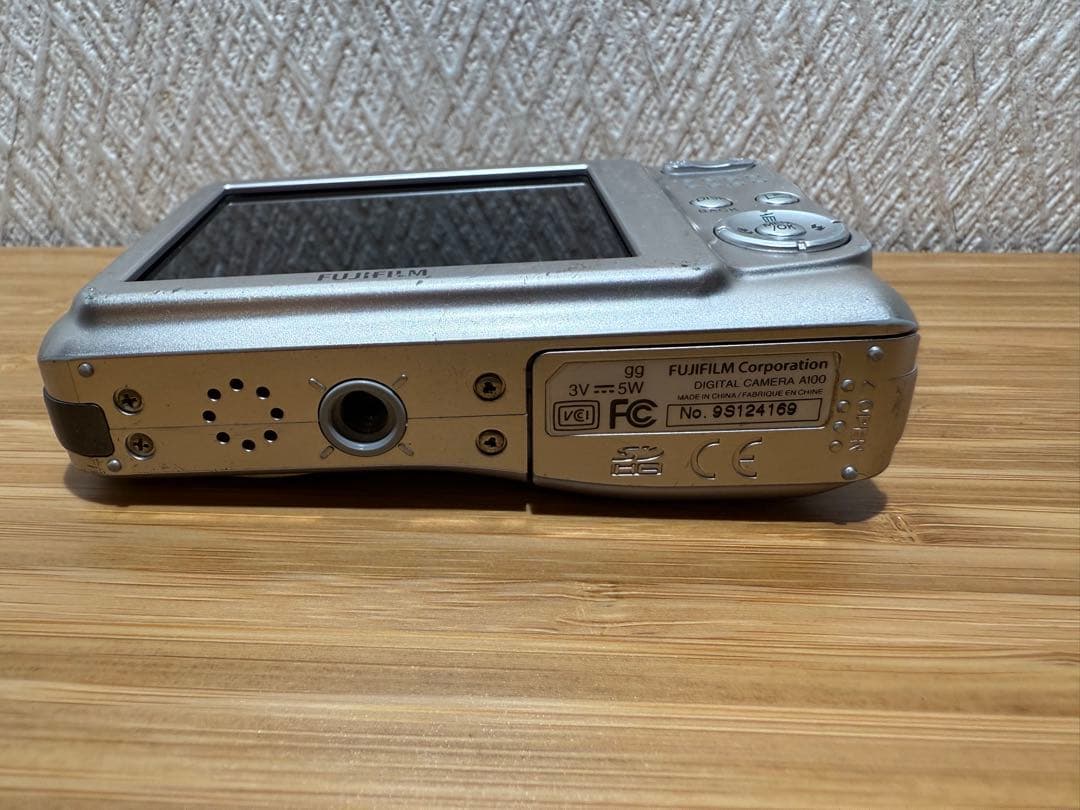 FUJIFILM フジフイルム A100 シルバー 単3電池式