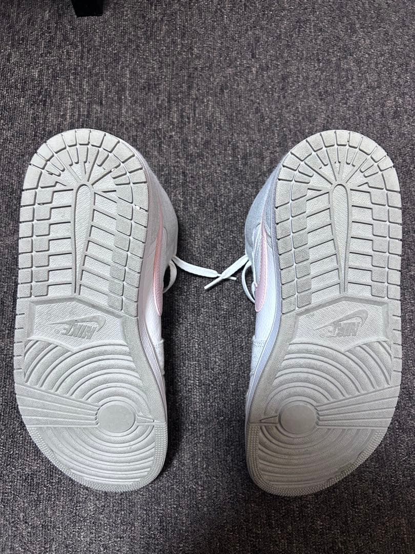 靴 Nike Air Jordan 1 Mid SE