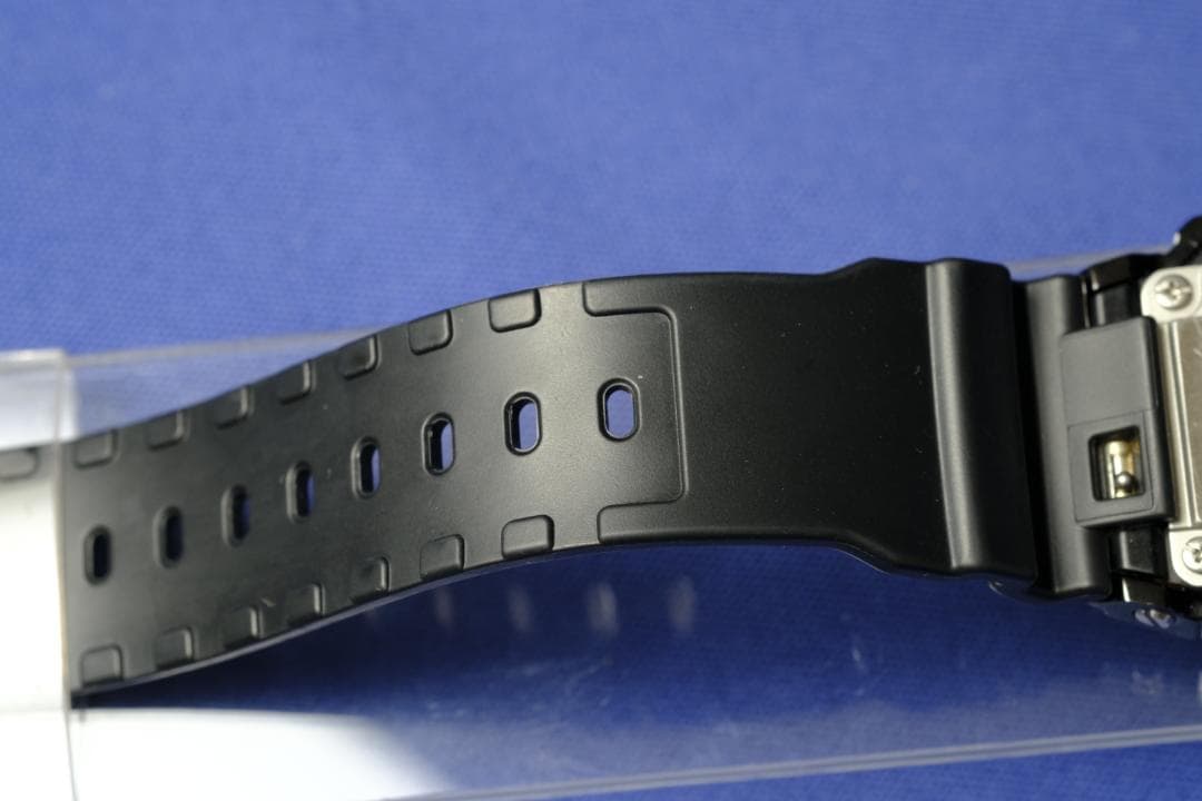 【良品】GM-5600UB｜メタルベゼル／箱付き／電池新品(137)