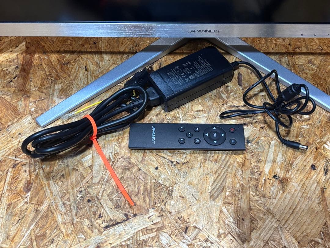 32型 モニター UHD JN-IPS320FLUHDR JAPANNEXT