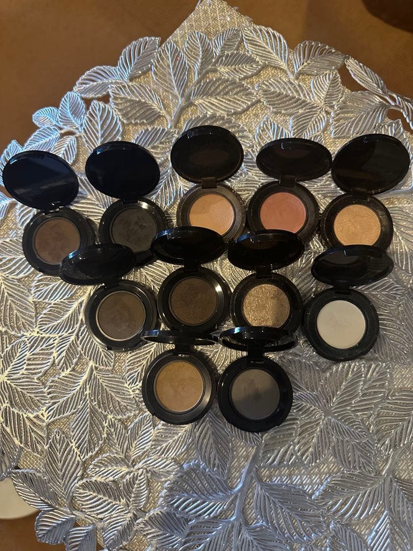 BIJOUM アイシャドウパレット 12色セット