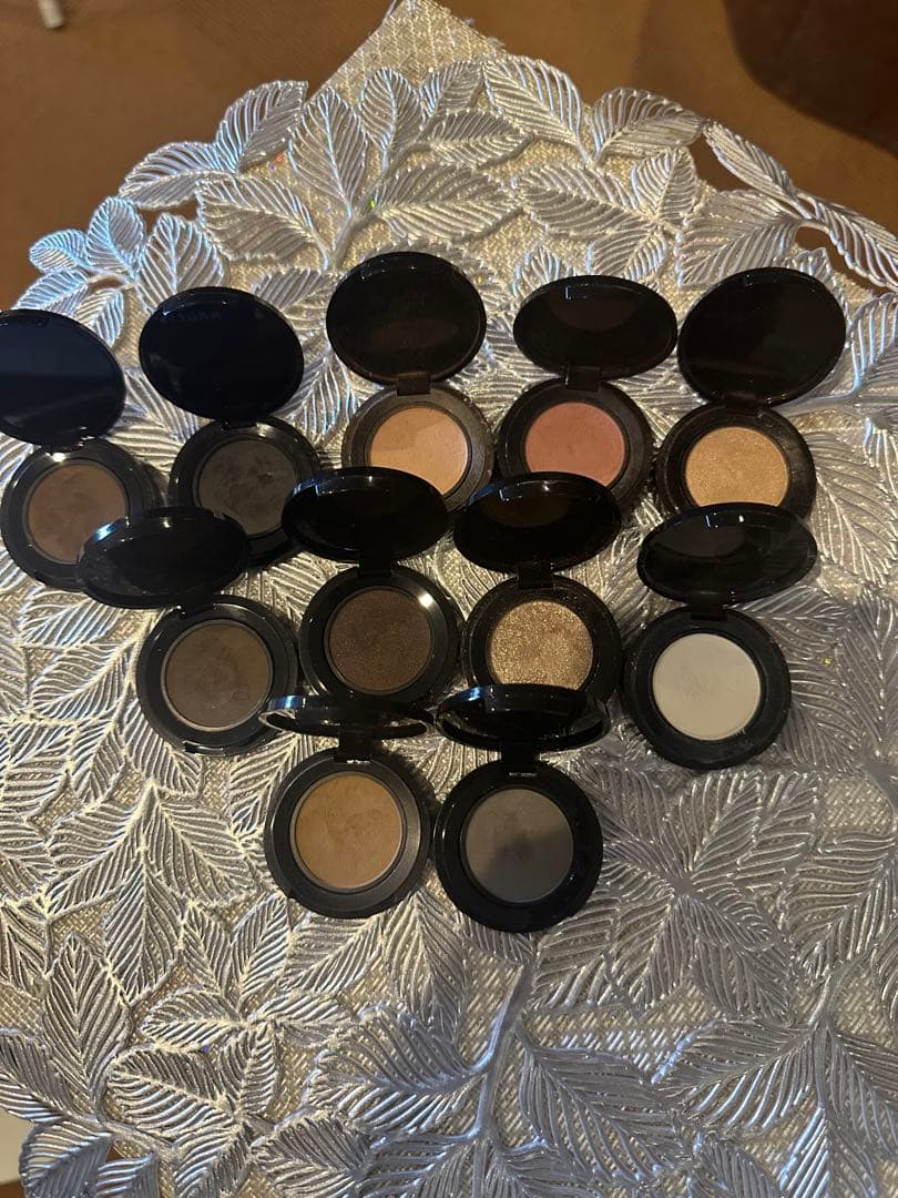 BIJOUM アイシャドウパレット 12色セット