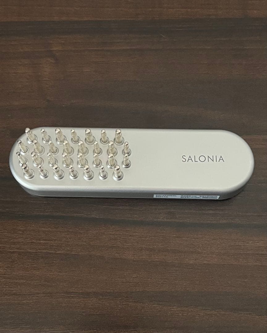 【まりか】SALONIA 美顔器 リフトブラシ シルバー USBケーブル付