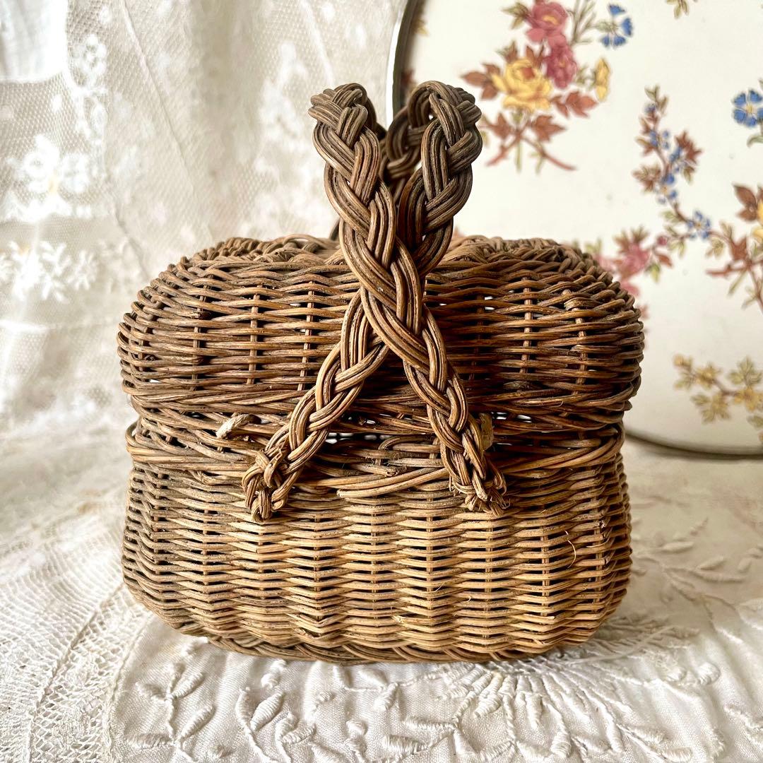 【訳あり】ドールパニエ　フランスアンティーク 人形用 ミニ プチ カゴ 籠 かご