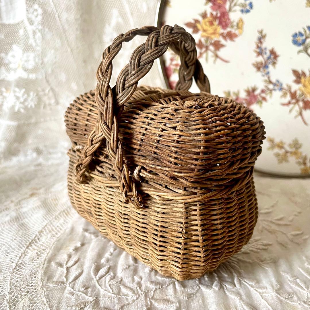 【訳あり】ドールパニエ　フランスアンティーク 人形用 ミニ プチ カゴ 籠 かご