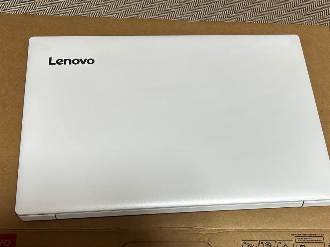 【ジャンク】Lenovo ノートPC本体 ホワイト