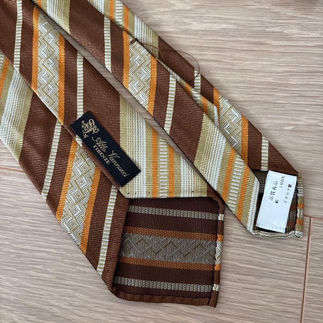 t*r様 タグ付き未使用品！Atto Vannucci ジャガードシルクセッテピ