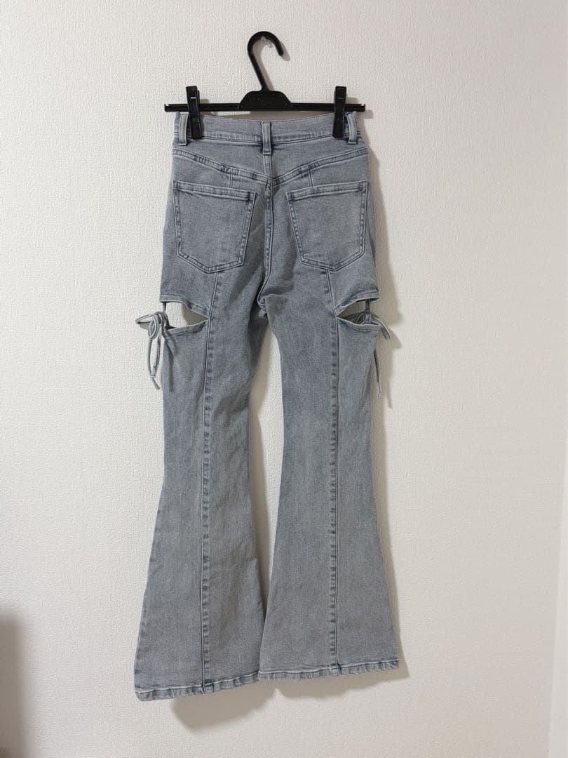 さくら RESEXXY リゼクシー カットアウトリボンデニムパンツ