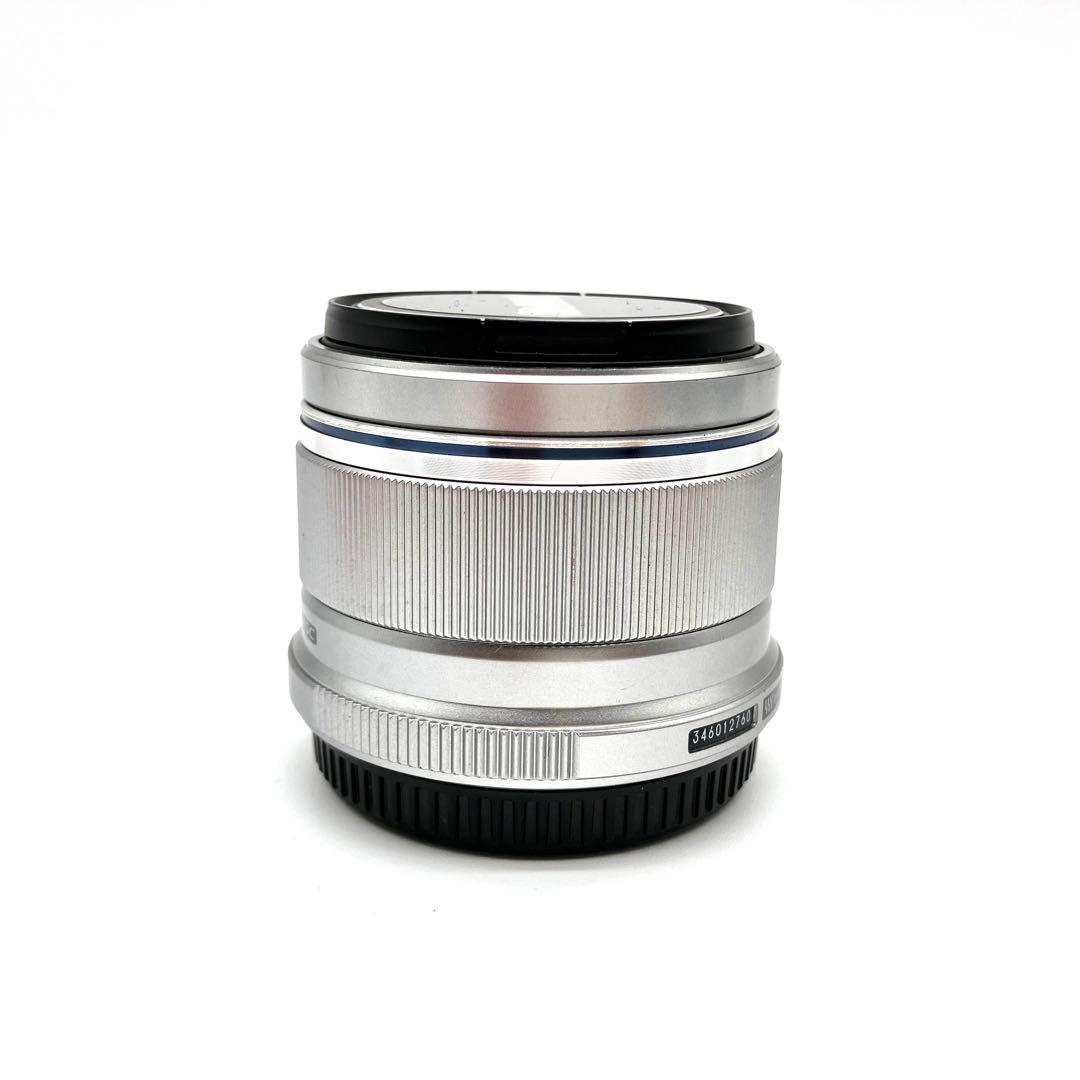 OLYMPUS 25mm F1.8 単焦点レンズ　シルバー