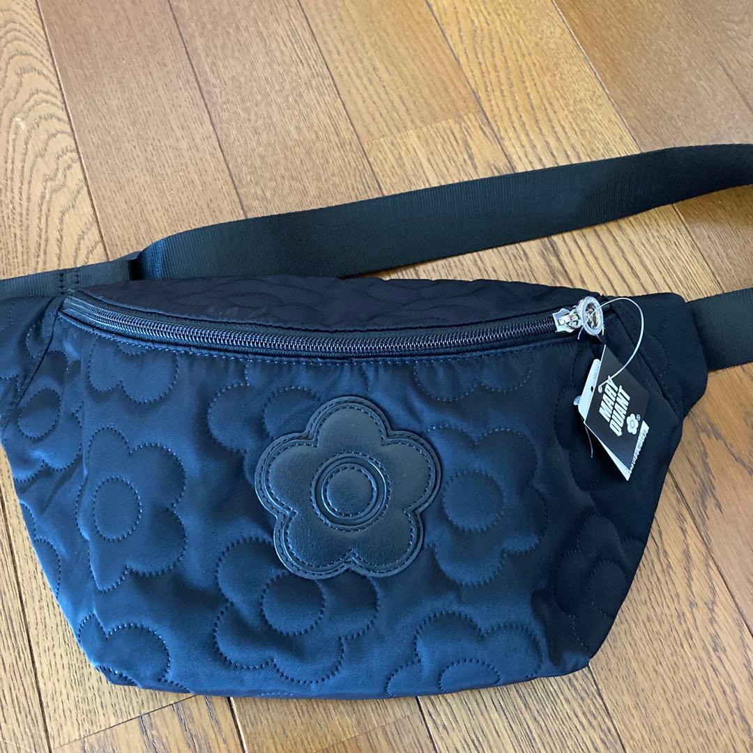 s*m様 未使用MARY QUANT ボディバッグ ブラック　キルティング素材