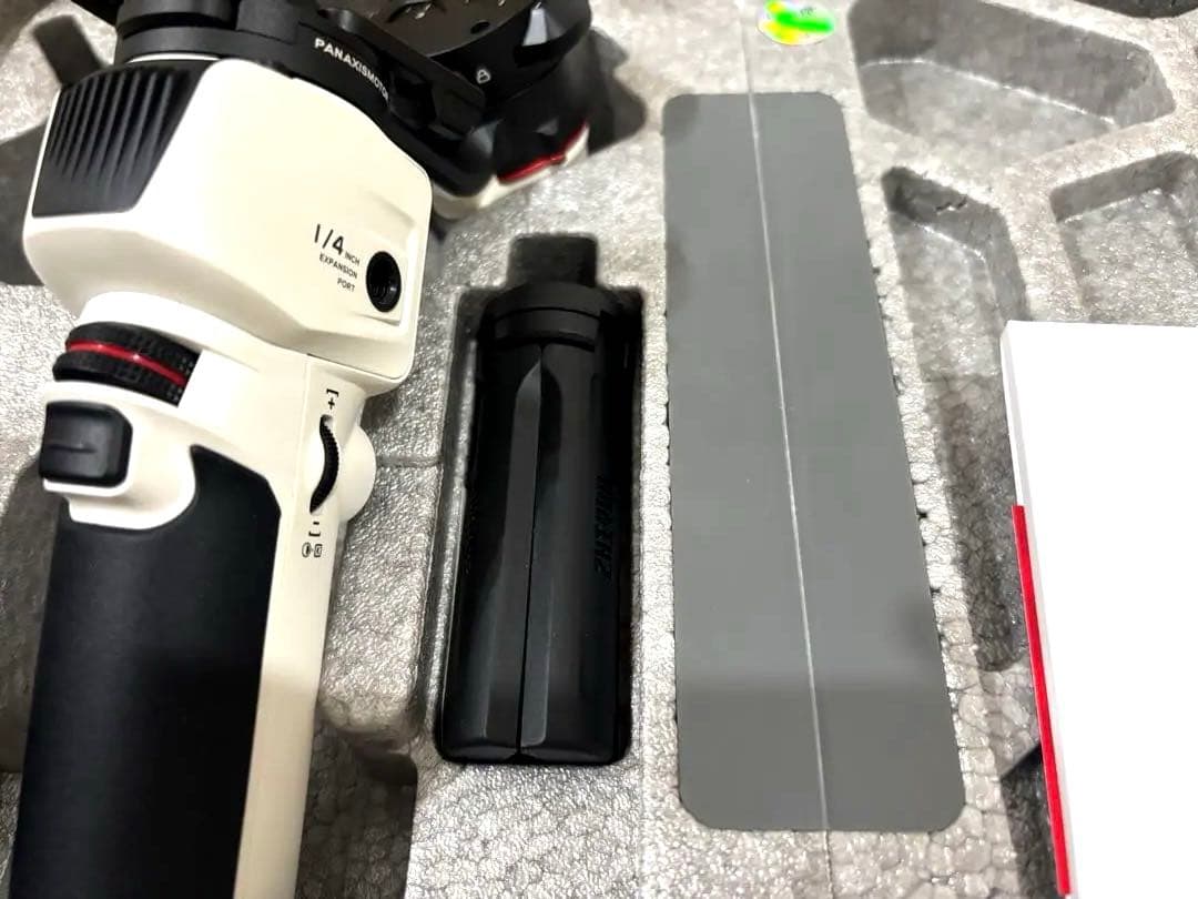 s*o様 ジンバル ZHIYUN CRANE M3 3軸ジンバル ホワイト