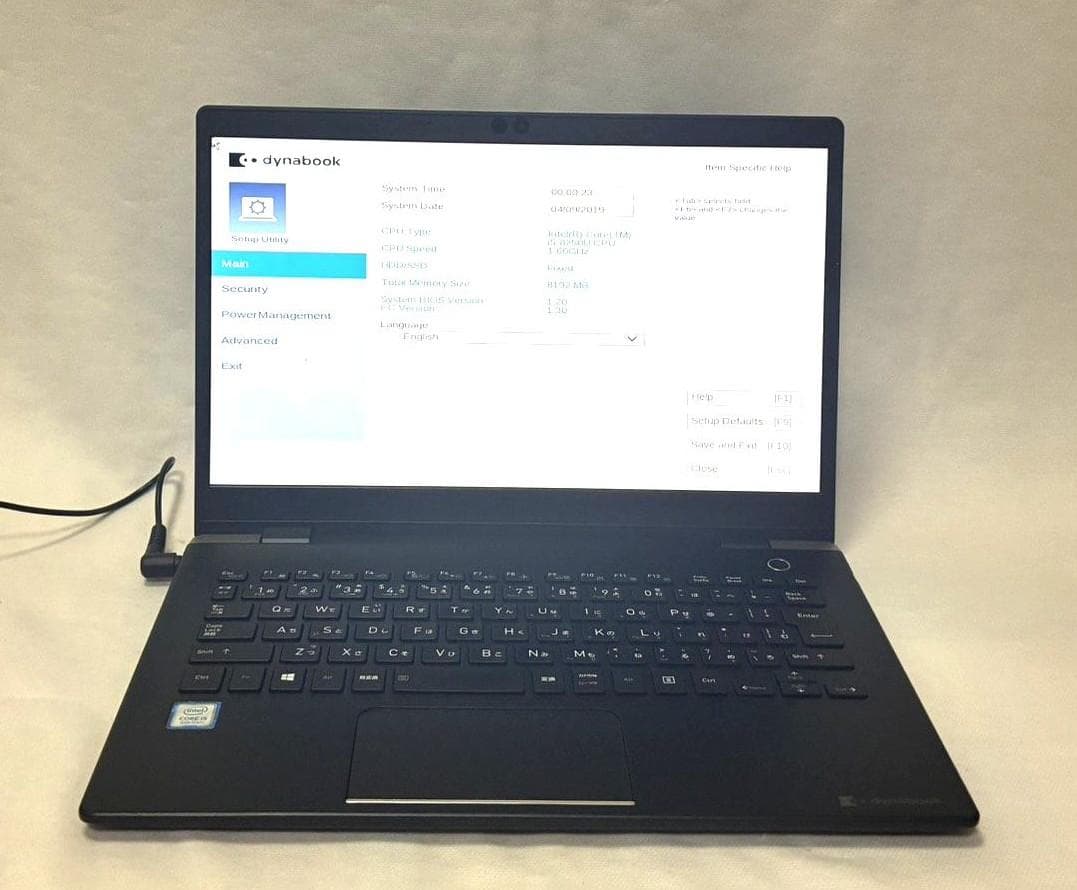 秋*葉様 外見美品 OS ストレージなし 薄型 13型 dynabook G83