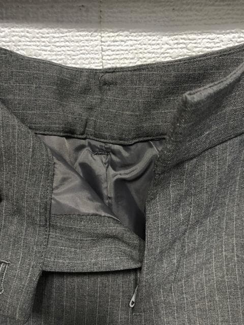 新品☆17号LLグレー系ストライプ♪洗える2パンツスーツ脚きれい見え◯◯G252