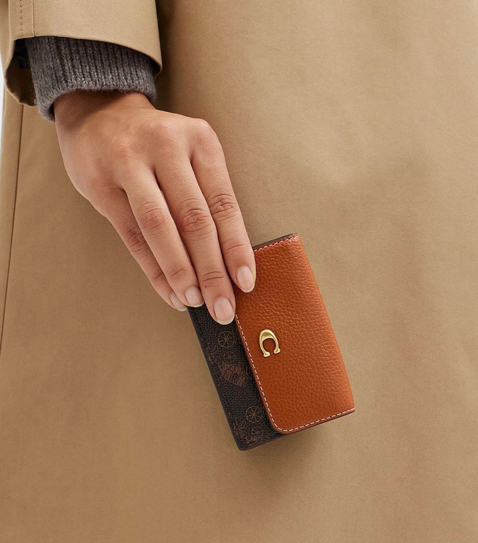 Coach 三つ折り財布　エッセンシャル ミニ トライフォールド ウォレット