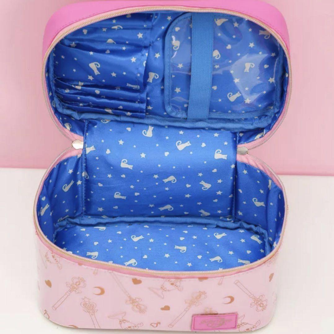 未使用　セーラームーン　メイクポーチ　セット