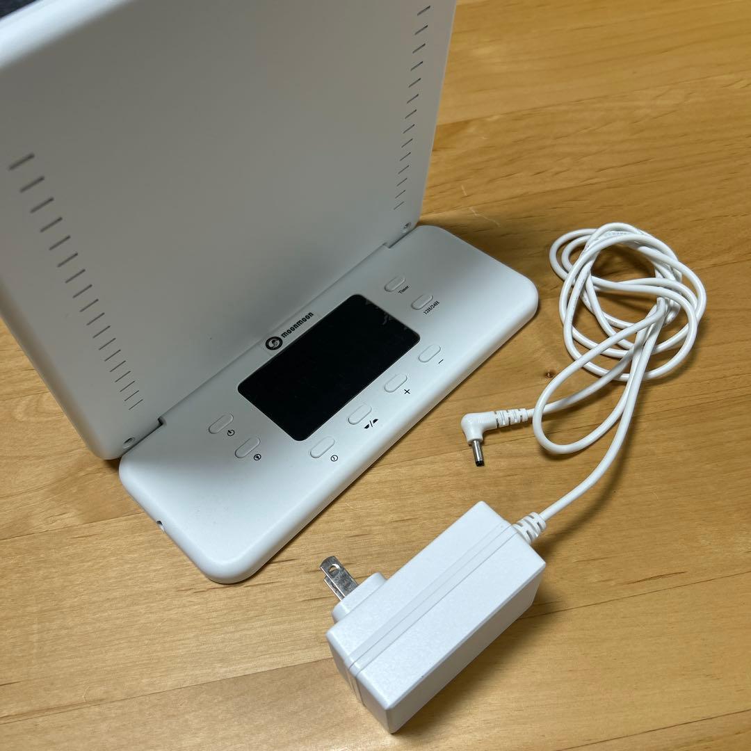 光目覚まし時計　ムーンムーン　トトノエライト