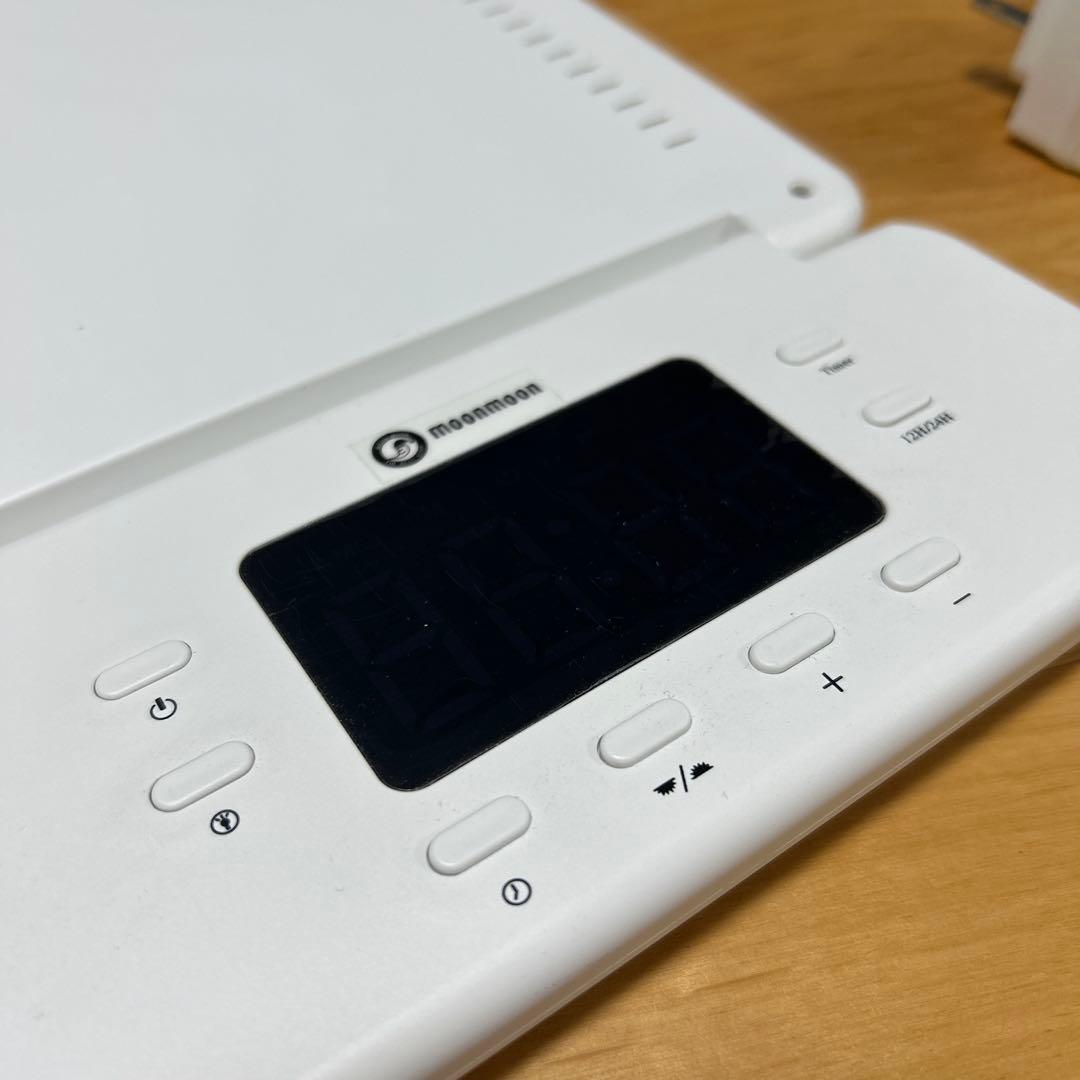 光目覚まし時計　ムーンムーン　トトノエライト