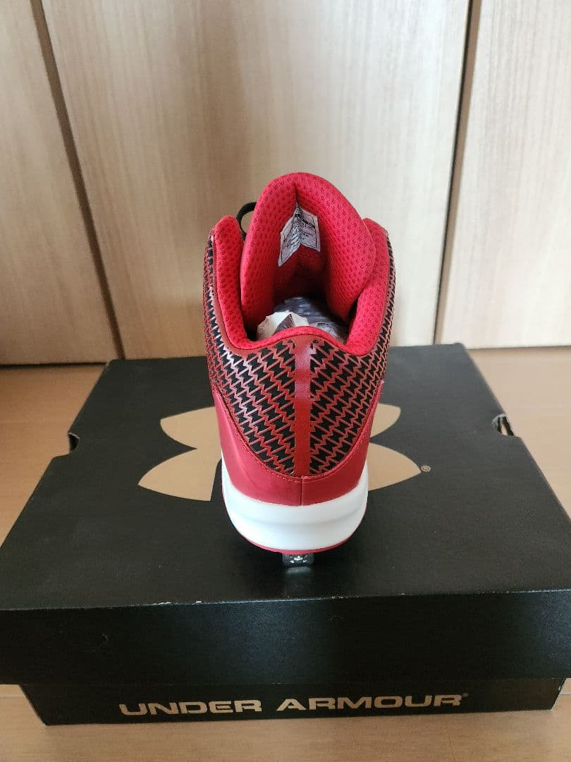 アンダーアーマー　スパイク　黒/赤　YARD MID ST　野球