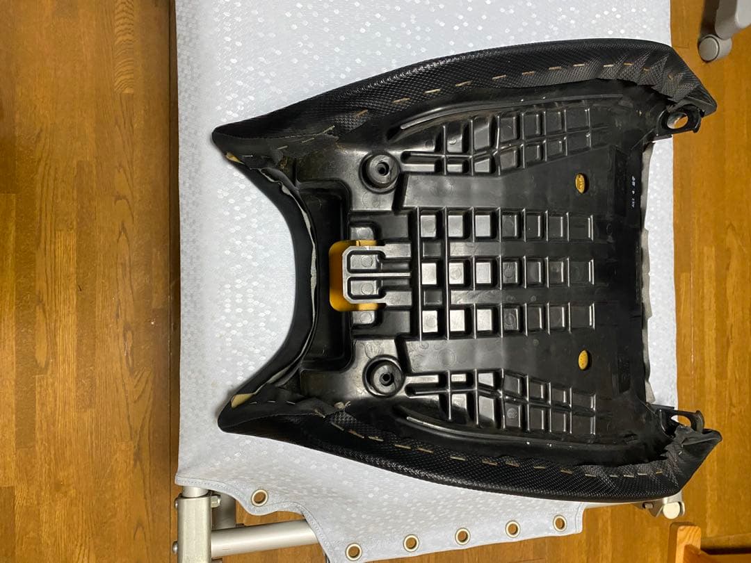 NC750XLDバイクシート あんこ抜き　女性必見