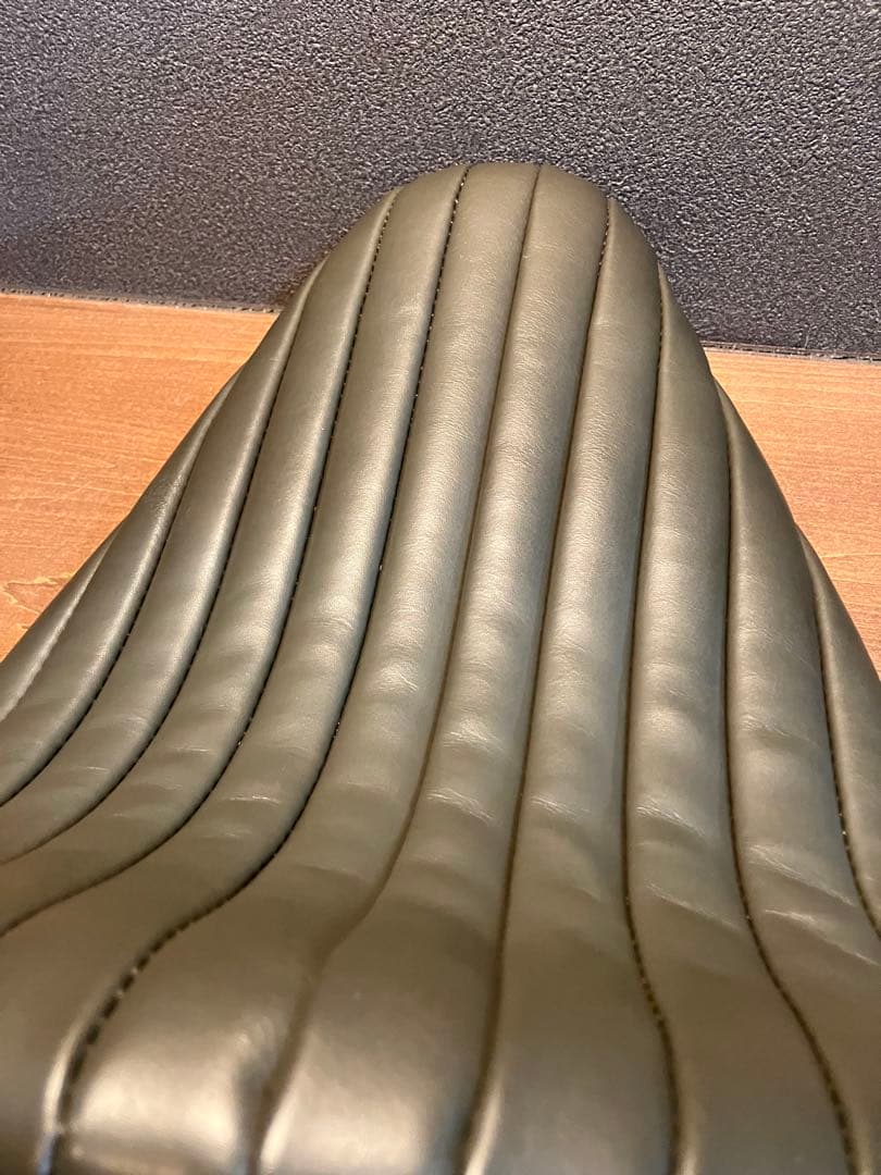 ソロシート　ナロータイプ　オリーブ