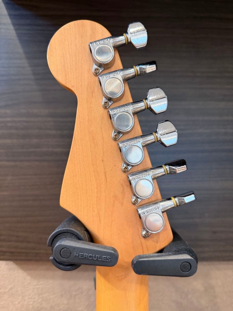 fenderJapan ストラトキャスター　Pシリアル