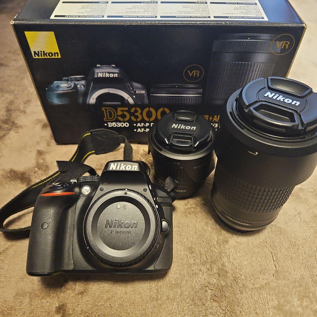 デジタルカメラ Nikon D5300 18-55mm + 70-300mm Kit