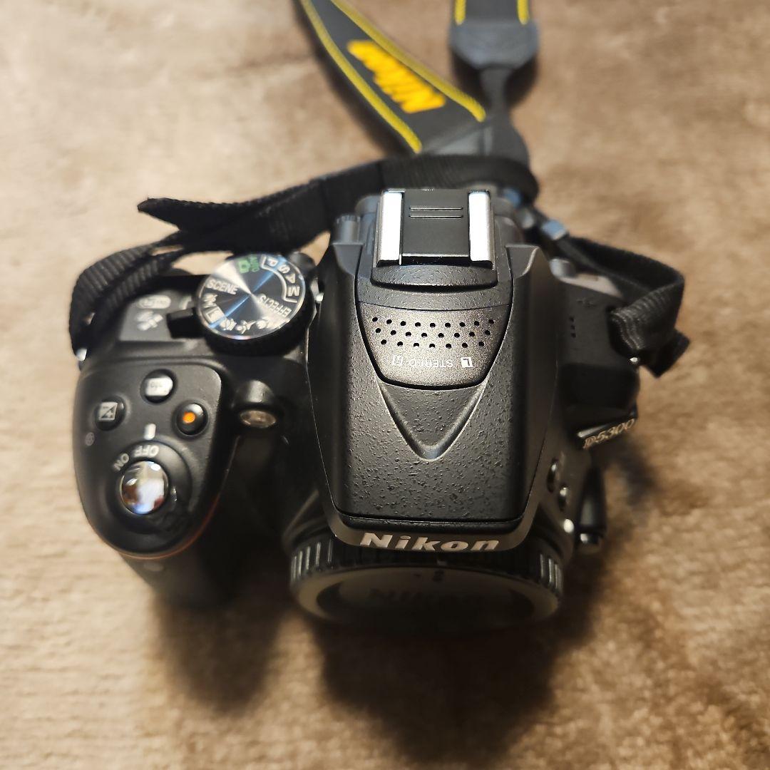 デジタルカメラ Nikon D5300 18-55mm + 70-300mm Kit