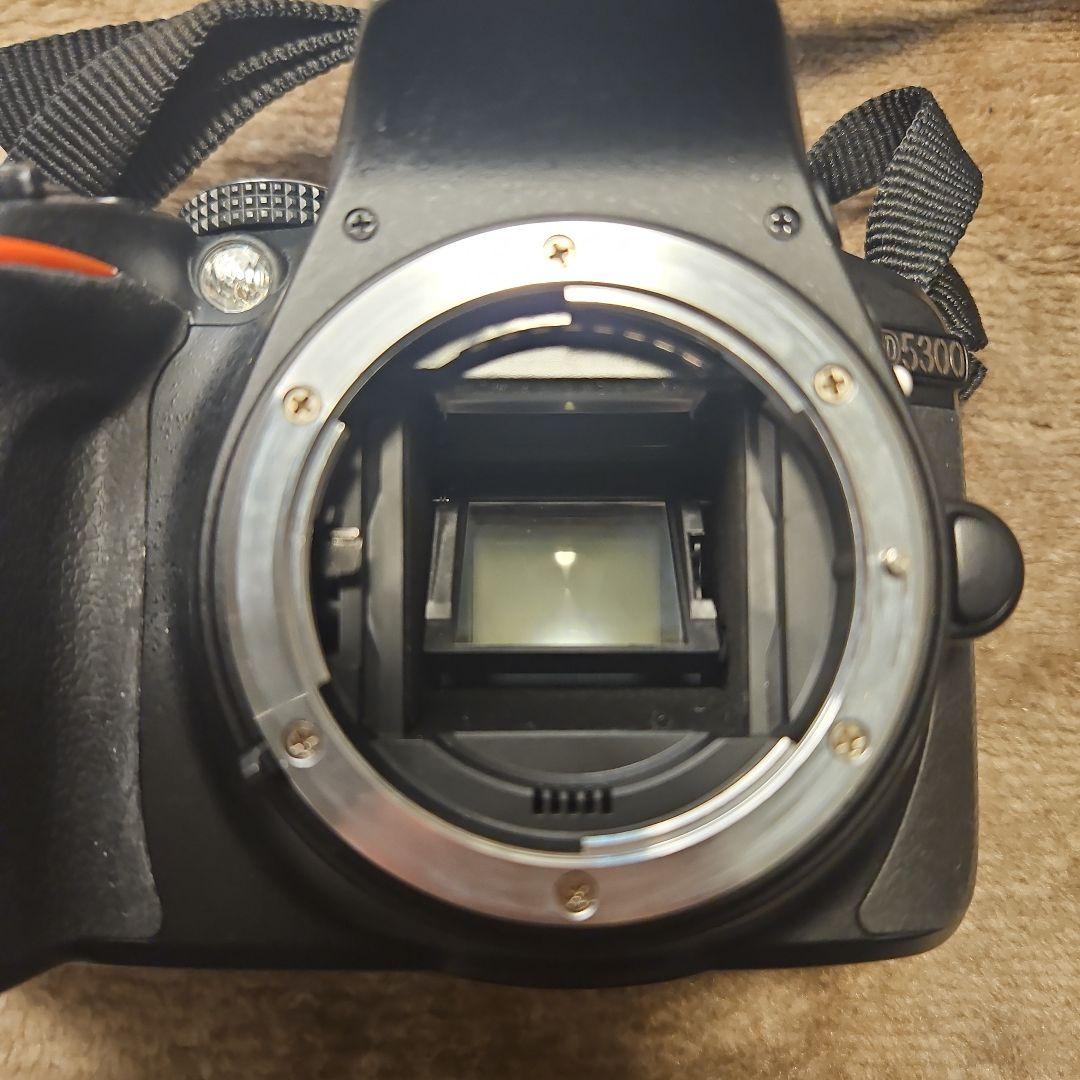 デジタルカメラ Nikon D5300 18-55mm + 70-300mm Kit