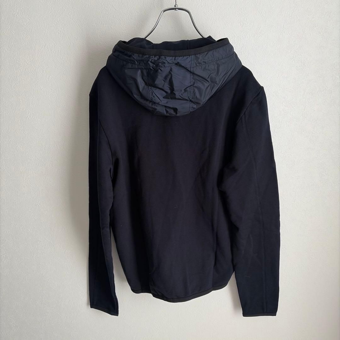 【新品タグ付き✨】PRADA ハイブリッドパーカー　ナイロン切り替え　ラバーロゴ