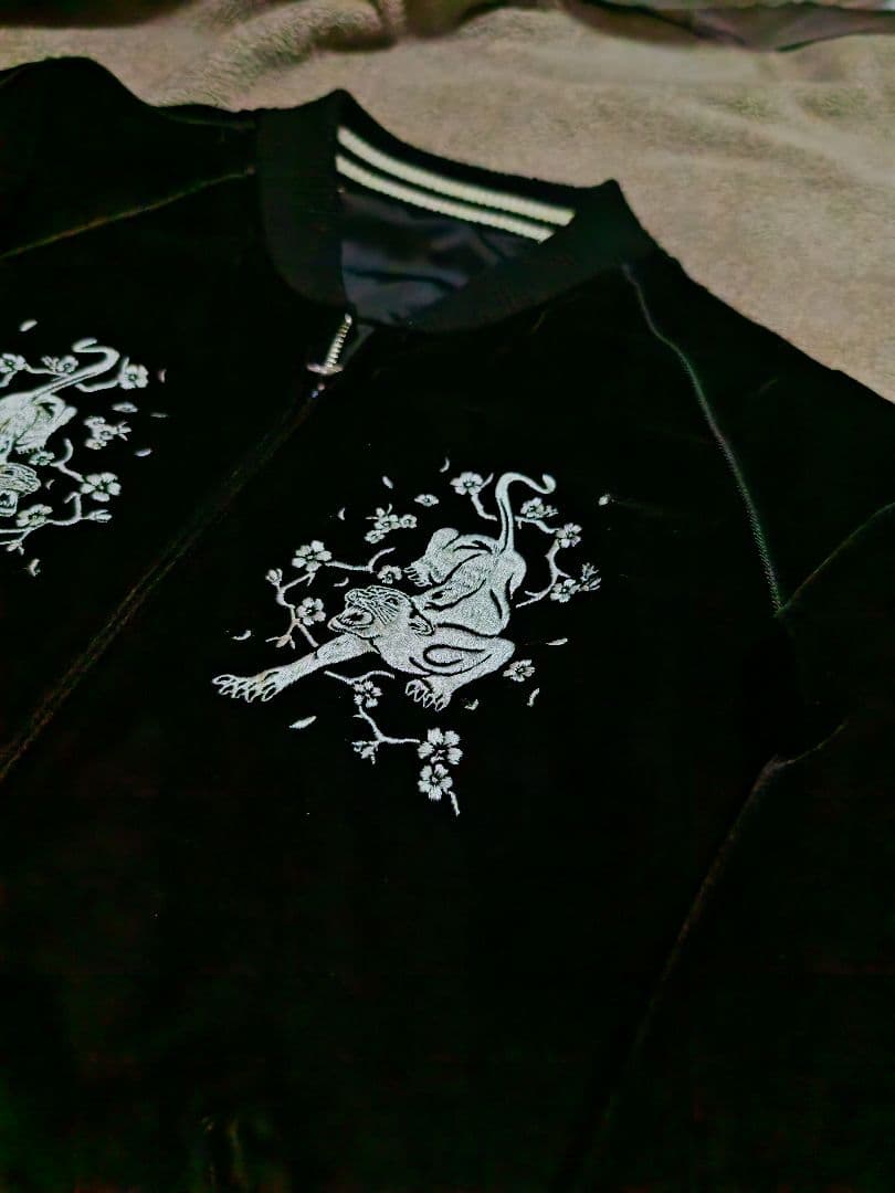 Black Vanquish ２面用日本限定虎 別珍 スカジャン unisex