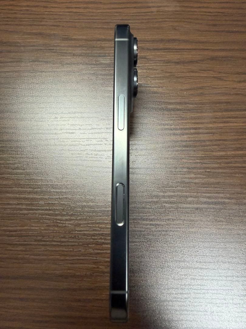 Apple iPhone 16 Pro 128GB ブラックチタニウム