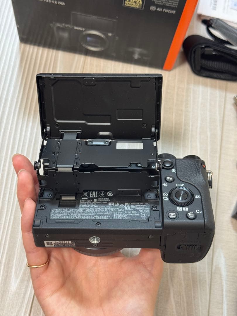 chan9xさま　専用です　SONY α6400 ミラーレス一眼