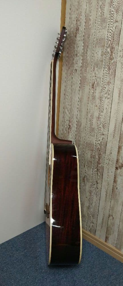 熊ねこ 美品 James アコースティックギター J-300D CAO