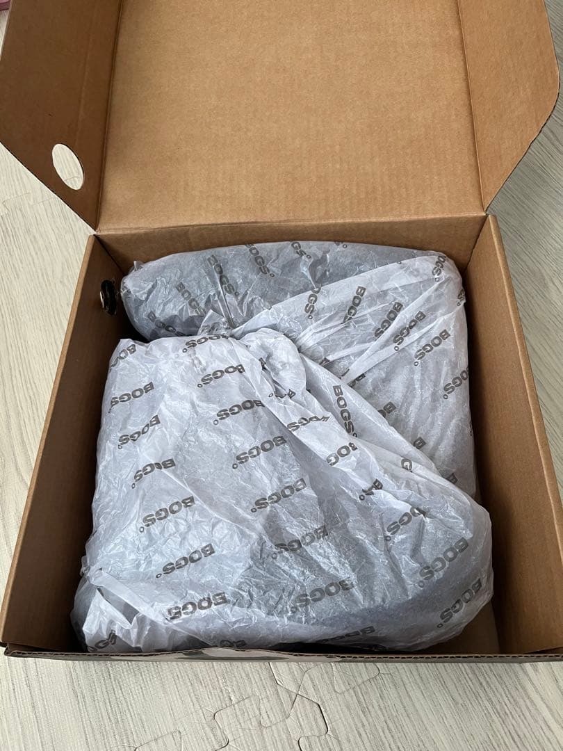 BOGS ブラウン ジッパー付きブーツ 新品