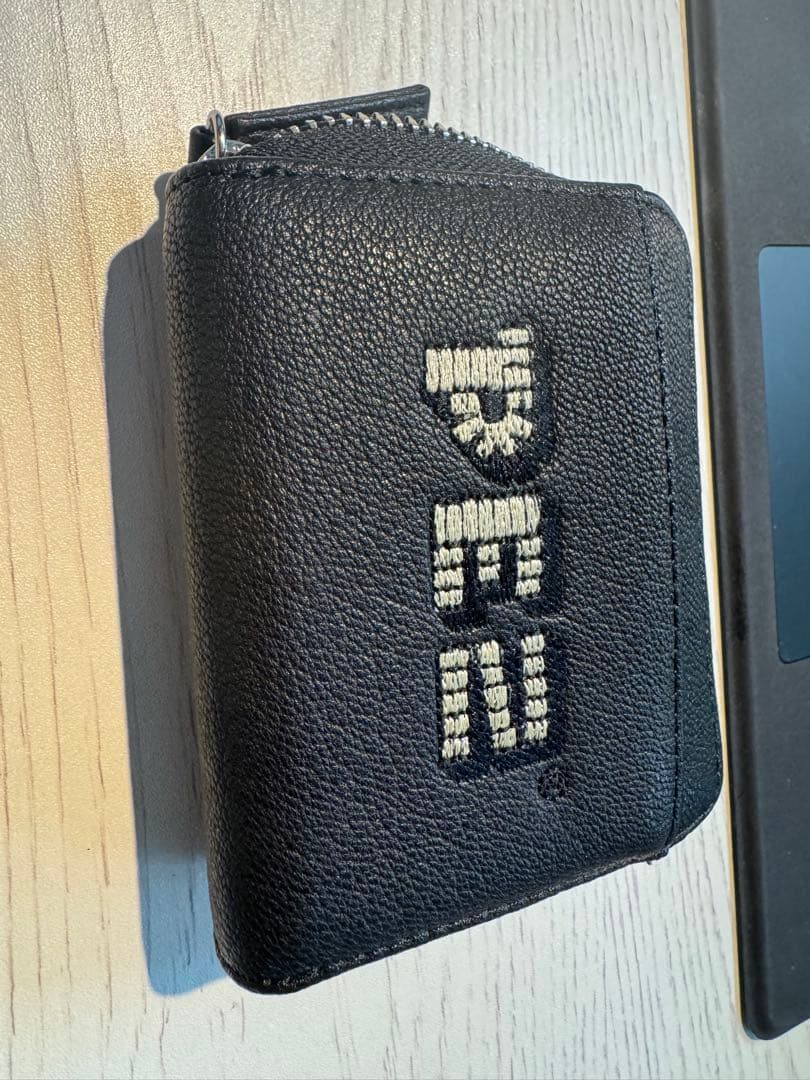 刺繍キャラクター付きケース