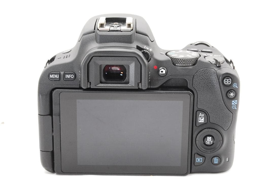 Canon EOS kiss x9 近～中望遠レンズ！初心者でも簡単操作♪