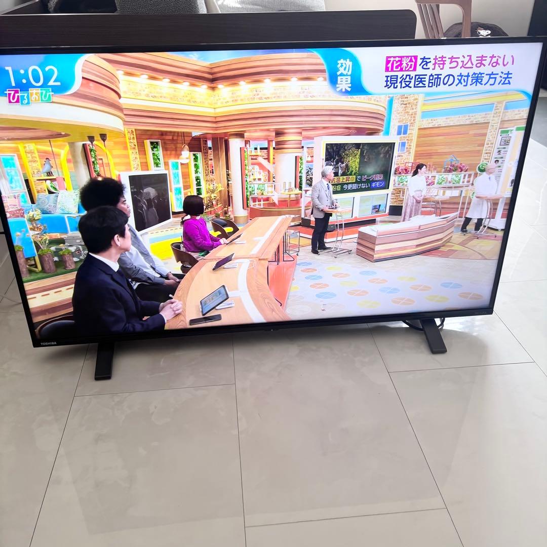 美品　テレビ　TV TOSHIBA 43型　送料無料