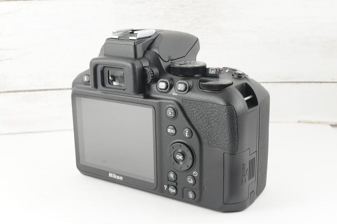 ❤️シャッター回数わずか3枚❤️️Bluetooth搭載❤️Nikon D3500