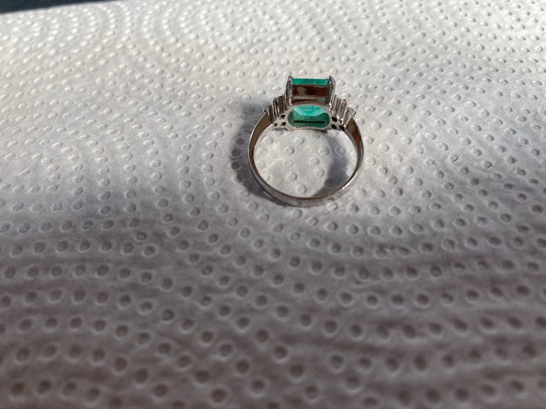 エメラルド指輪