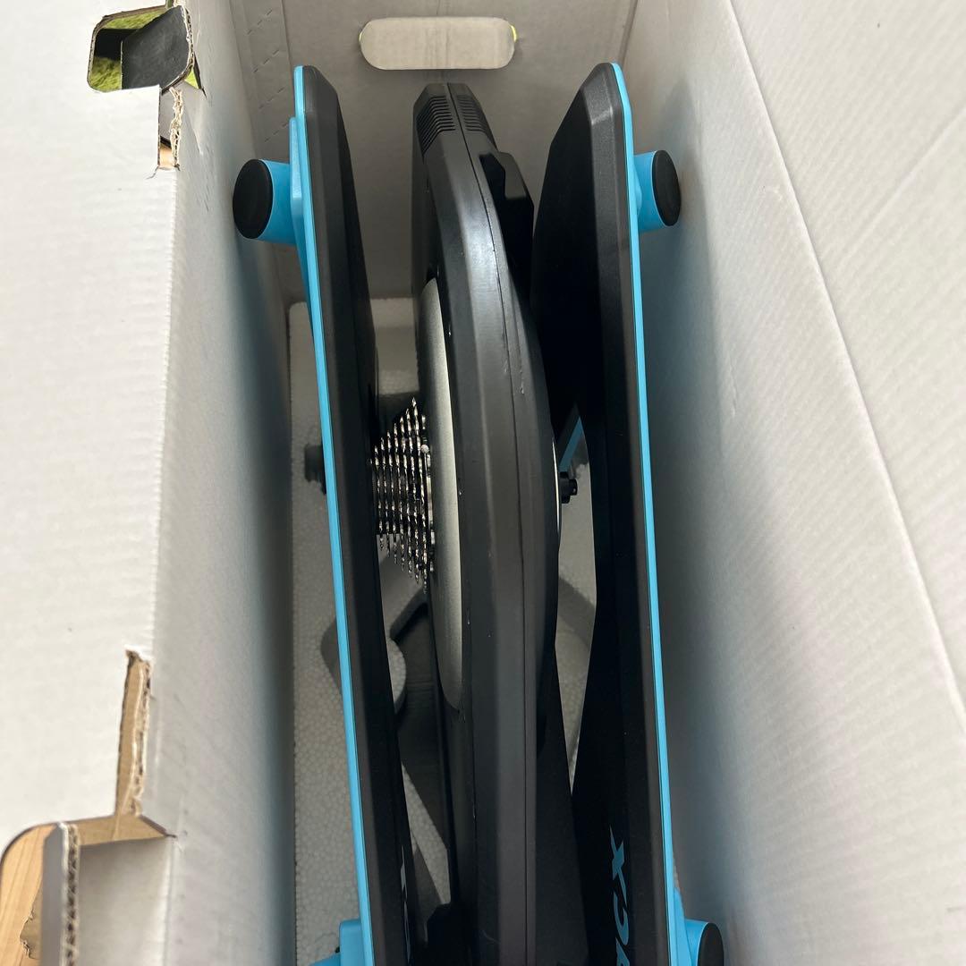 Garminガーミン Tacx NEO 2T Smart 【訳あり】