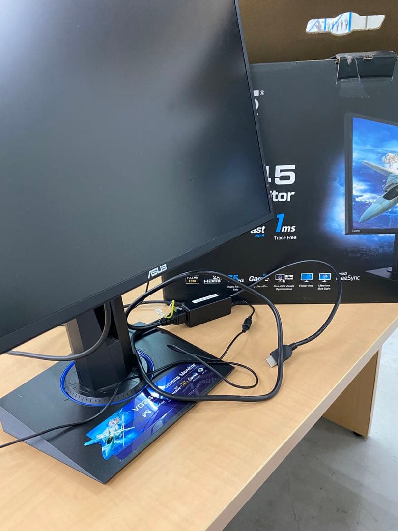 マイケルジャクソン　ASUS ゲーミングディスプレイ　VG245H