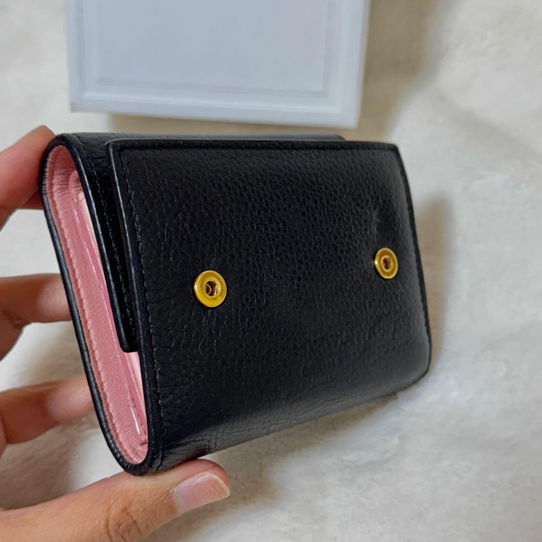 セリーヌ Celine 三つ折り財布　ブラック　ゴールド金具